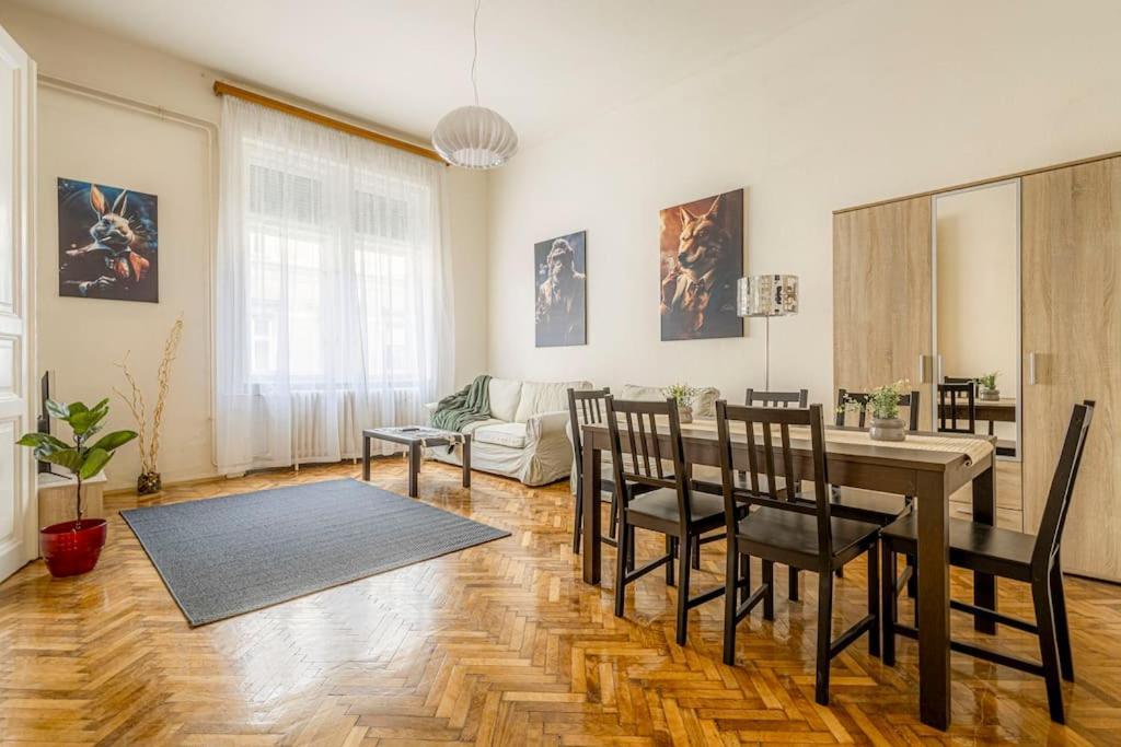 Gentleman Apartment Budapest Ngoại thất bức ảnh